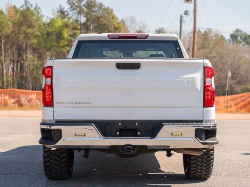 Used 2024 Chevrolet Silverado 1500 W/T w/ Trailering Package image 6