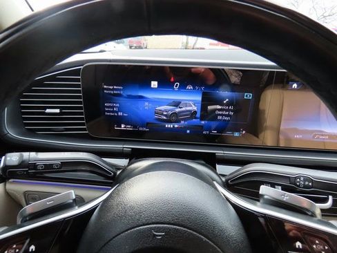 Used 2024 Mercedes-Benz GLE 450 4MATIC image 33