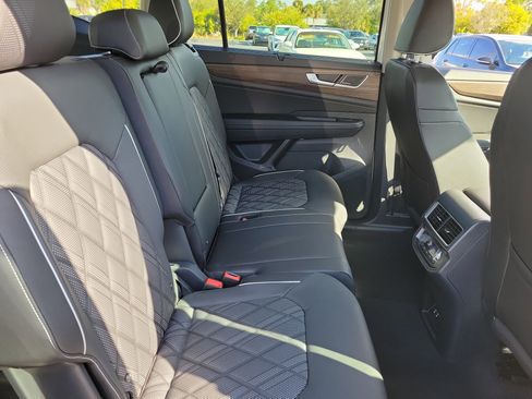 New 2026 Volkswagen Atlas SEL Premium R-Line AWD/4WD image 10