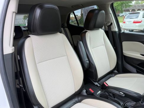 Used 2018 Buick Encore Preferred FWD image 17