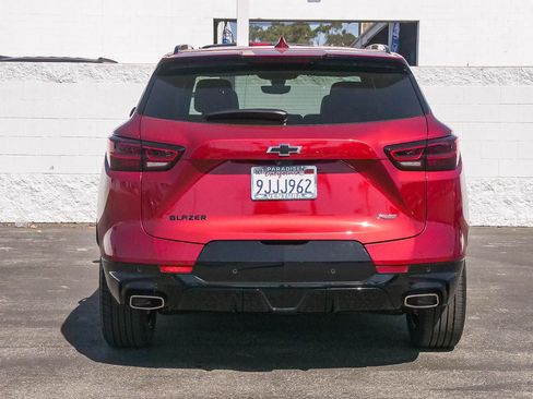 Used 2023 Chevrolet Blazer RS w/ Driver Confidence II Package FWD image 8