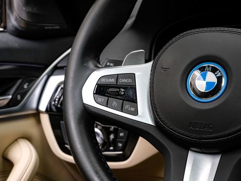 Used 2023 BMW 530e 530e iPerformance w/ M Sport Package image 21