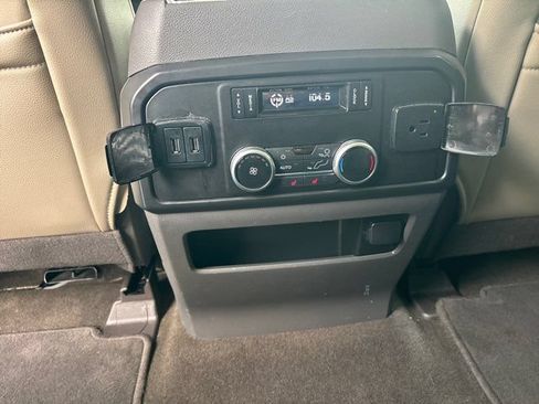 Used 2019 Ford Expedition Limited w/ Equipment Group 301A RWD image 29