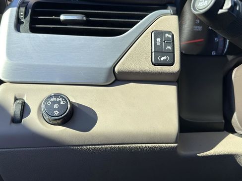 Used 2016 GMC Yukon SLT w/ Open Road Package image 18