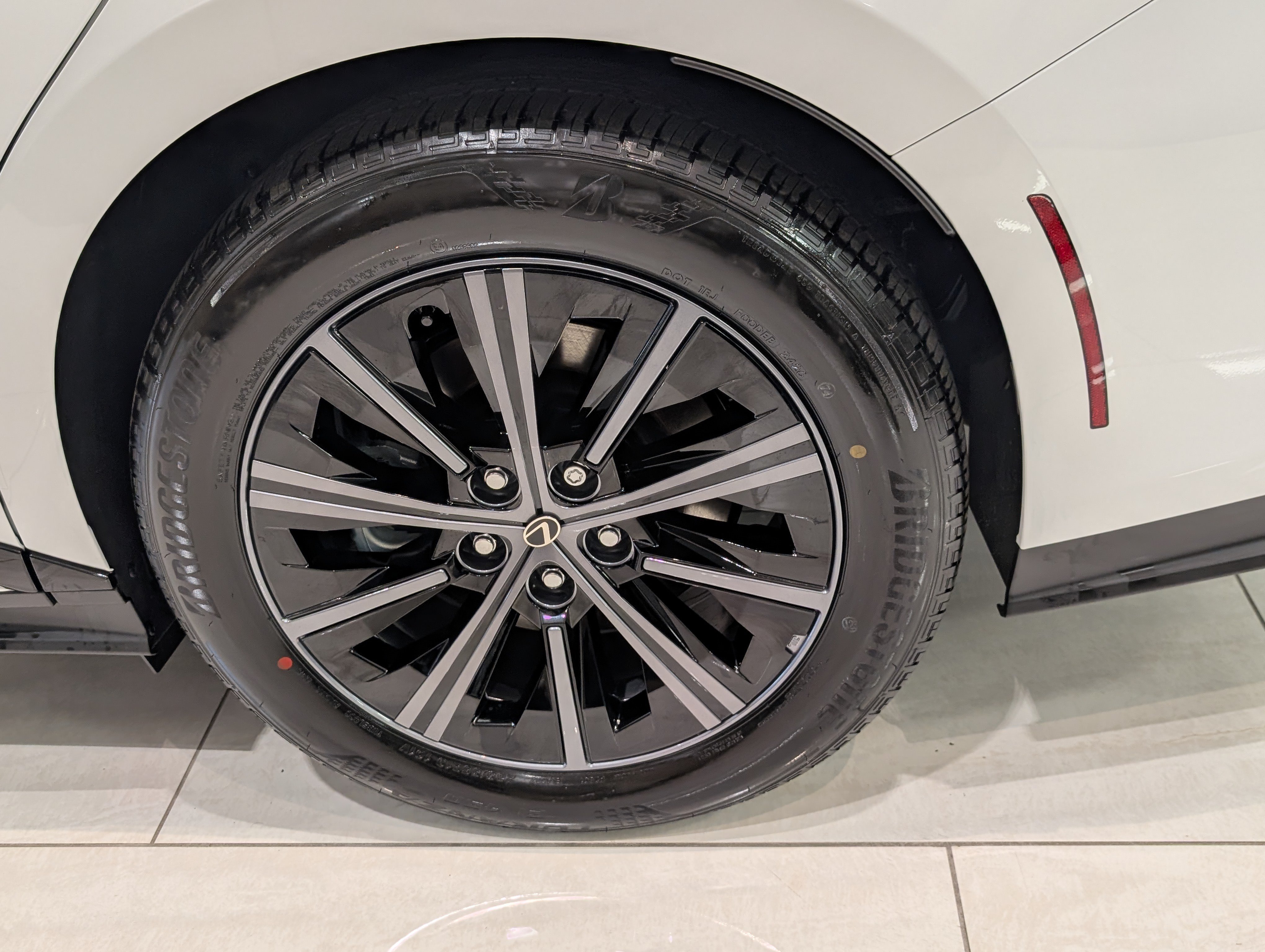 New 2026 Lexus ES 500e w/ Convenience Package AWD/4WD image 6