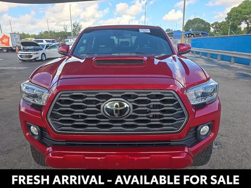 Used 2022 Toyota Tacoma TRD Sport w/ Technology Package AWD/4WD image 2