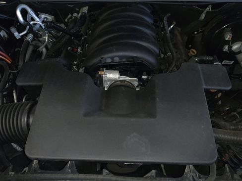Used 2020 Chevrolet Tahoe LS w/ Enhanced Driver Alert Package AWD/4WD image 30