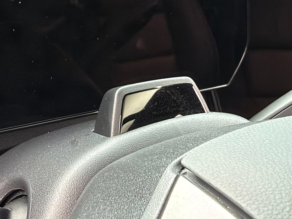 Used 2025 Chevrolet Traverse High Country FWD image 58