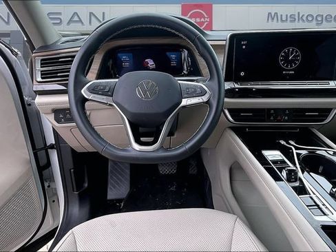 Used 2026 Volkswagen Atlas SE AWD/4WD image 8