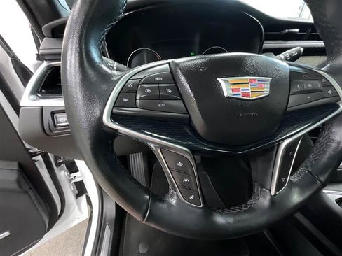 Used 2024 Cadillac XT5 Premium Luxury FWD image 21