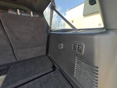 Used 2008 Lincoln Navigator L 4WD image 9