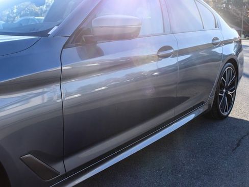 Used 2021 BMW M550i xDrive image 47