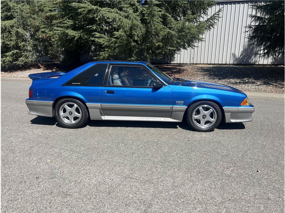 Used 1993 Ford Mustang GT RWD image 4