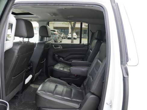 Used 2019 GMC Yukon XL Denali AWD/4WD image 16