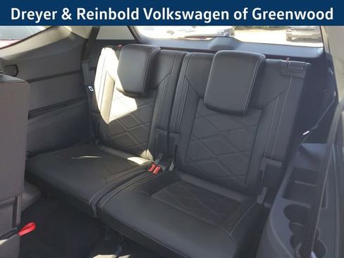 New 2026 Volkswagen Atlas SE image 14