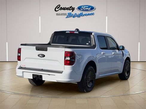 New 2025 Ford Maverick Lobo image 26