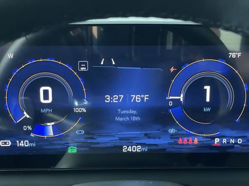 New 2025 Chevrolet Silverado EV LT image 14