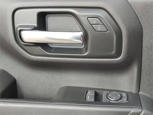 Used 2023 Chevrolet Silverado 1500 W/T image 23
