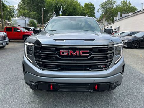 Used 2024 GMC Sierra 1500 AT4 w/ AT4 Premium Package AWD/4WD image 2