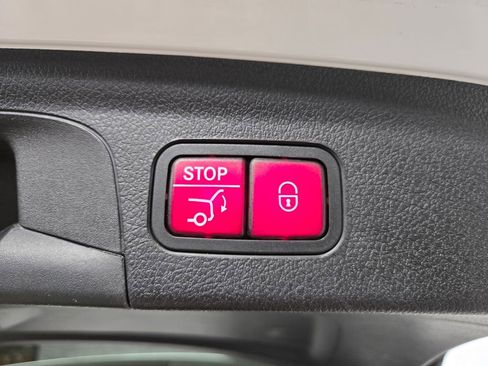 Used 2020 Mercedes-Benz GLE 350 4MATIC image 52