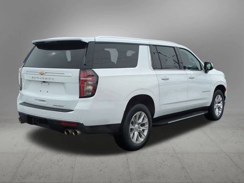 Used 2023 Chevrolet Suburban Premier image 6