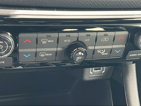 New 2026 Jeep Compass Limited image 14