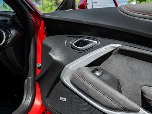 Used 2018 Chevrolet Camaro ZL1 RWD image 44