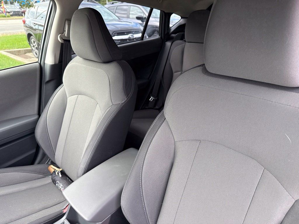 Used 2025 Subaru Crosstrek 2.5i Premium AWD/4WD image 15