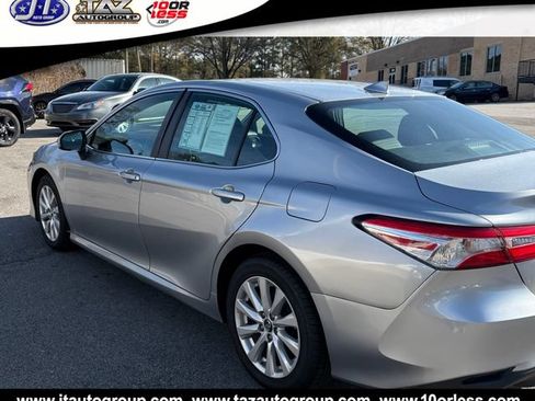 Used 2019 Toyota Camry LE FWD image 3