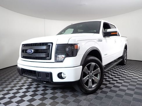 Used 2014 Ford F150 FX4 w/ Equipment Group 402A Luxury AWD/4WD image 2