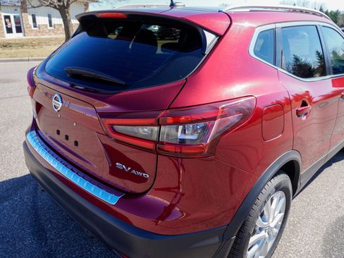 Used 2022 Nissan Rogue Sport SV w/ Technology Package image 28