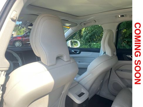 Used 2021 Volvo XC60 T8 Inscription Expression w/ Protection Package Premier AWD/4WD image 12