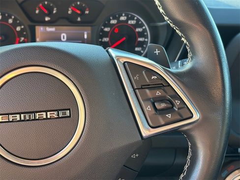 Used 2020 Chevrolet Camaro LT image 15