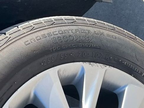 Used 2025 Buick Enclave Preferred image 7