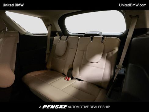 Used 2020 Ford Explorer Platinum w/ Premium Technology Package image 13