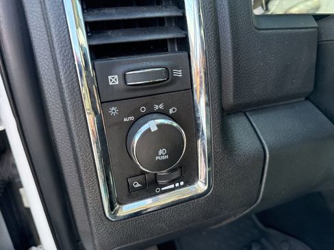 Used 2018 RAM 2500 Laramie image 22