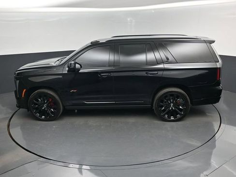 Used 2026 Cadillac Escalade V w/ LPO, ONYX Package AWD/4WD image 14