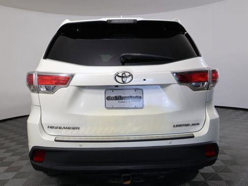 Used 2015 Toyota Highlander Limited image 3