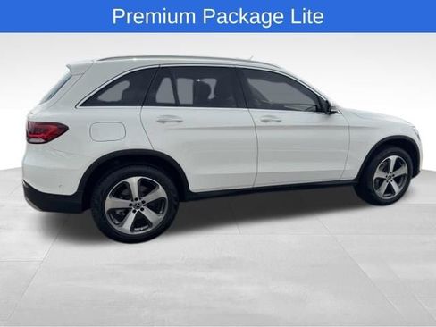 Used 2022 Mercedes-Benz GLC 300 4MATIC image 3