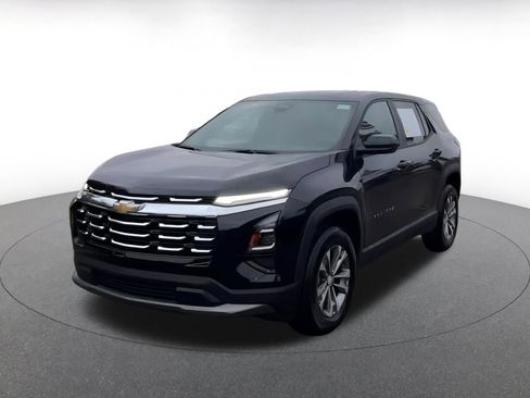 Used 2025 Chevrolet Equinox LT image 7