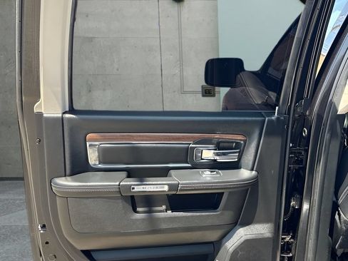 Used 2017 RAM 1500 Laramie w/ Convenience Group AWD/4WD image 14