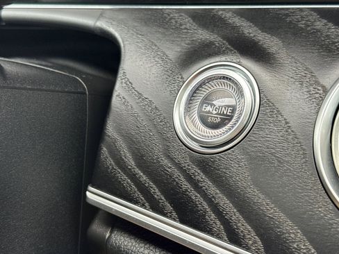 Used 2019 Mercedes-Benz E 300 image 35