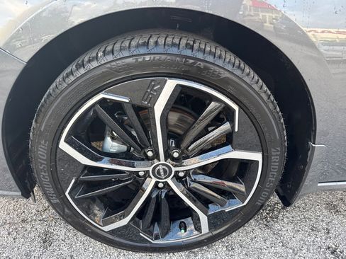 Certified 2025 Nissan Altima 2.5 SR image 10