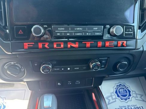 Used 2025 Nissan Frontier PRO-4X AWD/4WD image 18