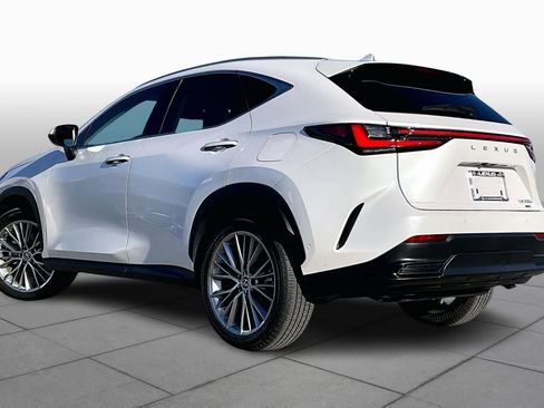 Used 2025 Lexus NX 300h AWD w/ Luxury Package image 11