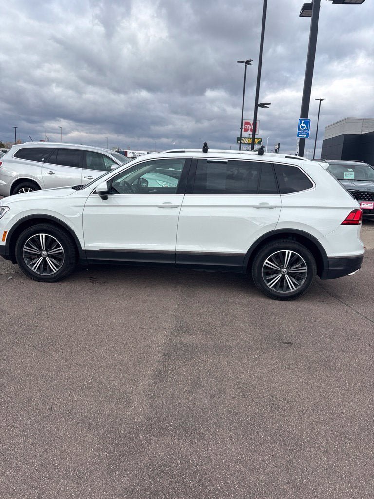 Used 2018 Volkswagen Tiguan SEL AWD/4WD image 7
