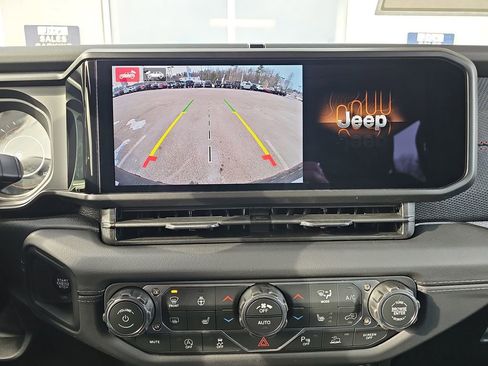 New 2026 Jeep Wrangler Unlimited Rubicon w/ Safety Group AWD/4WD image 22