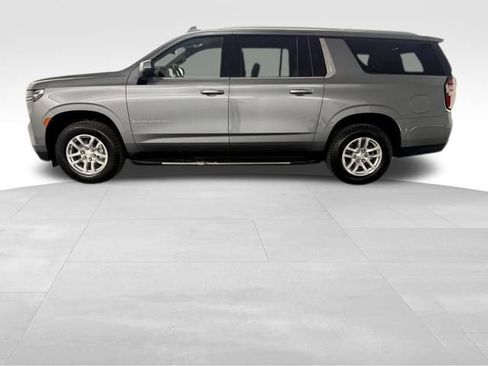 Used 2021 Chevrolet Suburban LT image 5