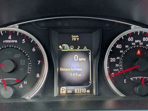 Used 2015 Toyota Camry SE image 11