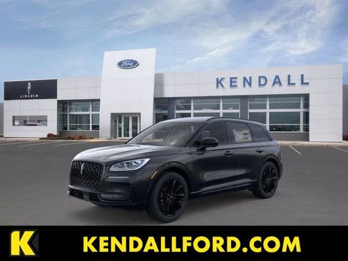 Used 2025 Lincoln Corsair Reserve w/ Equipment Group 202A image 1